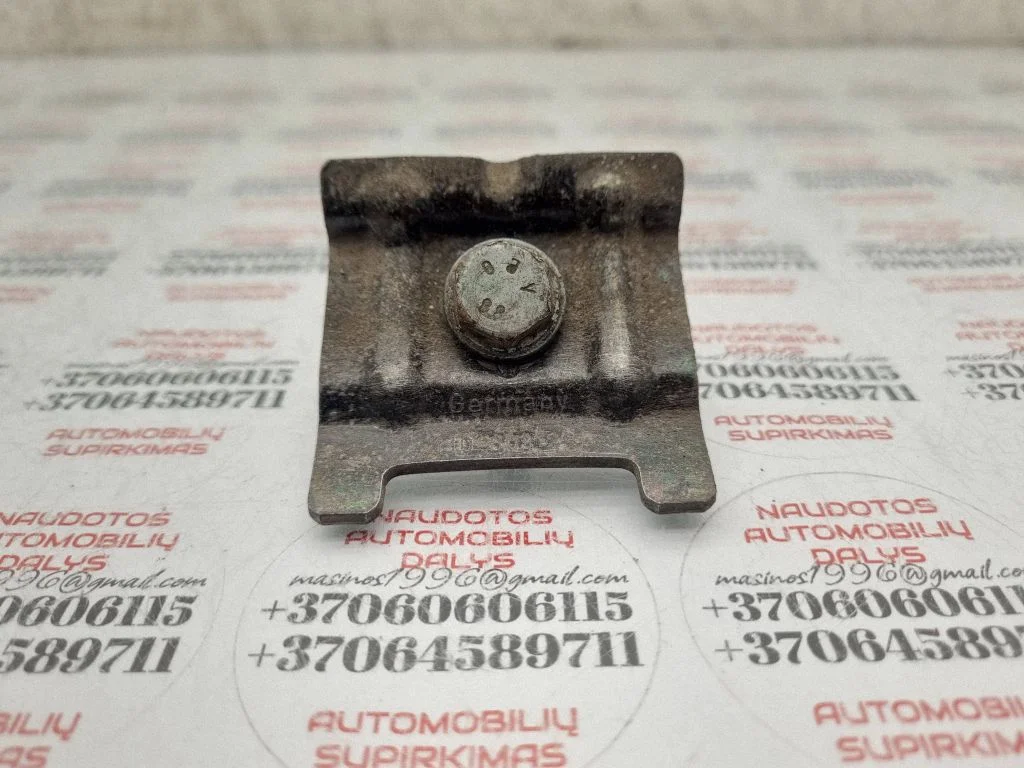 Battery bracket – Volkswagen Passat B6 (2005-2010)