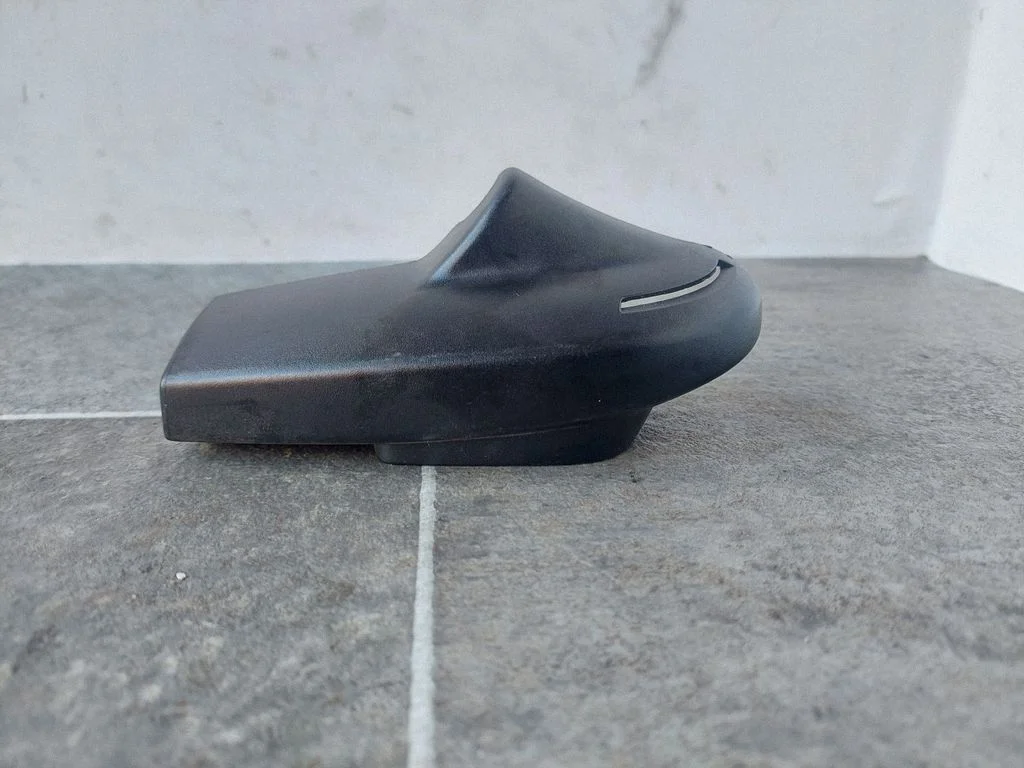 Cita salona detaļa 3C0858547