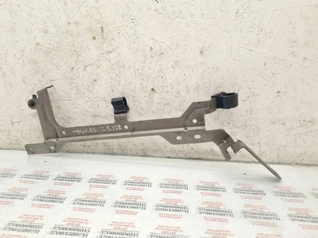 Muu mootoriruumi osa – Volkswagen Touareg I (2002-2010)