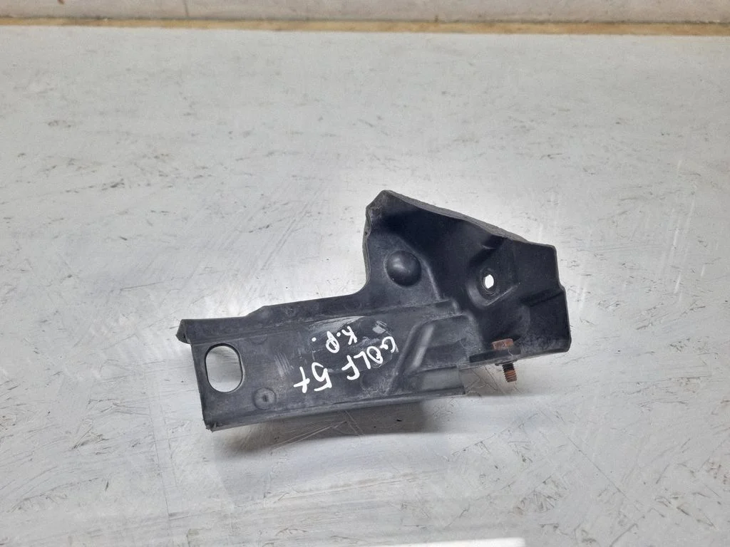 Muu mootoriruumi osa – Volkswagen Golf Plus (2005-2013)