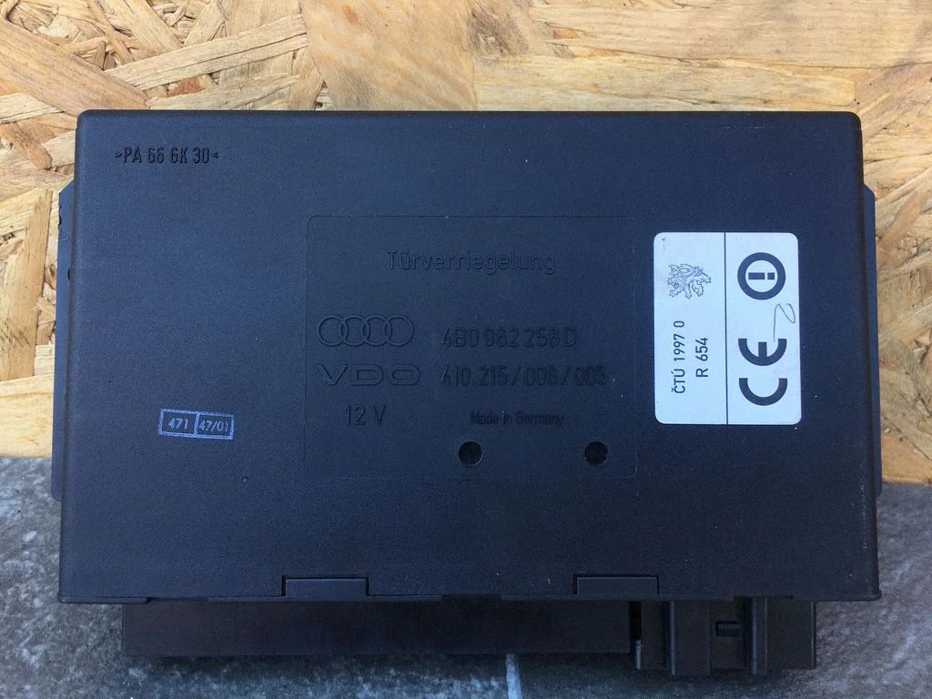 Comfort/convenience module 4B0962258D