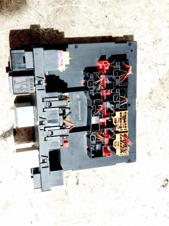 Comfort/convenience module 1K0937049M