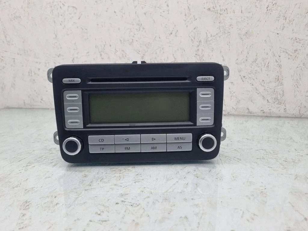 Radio/CD/DVD/GPS head unit – Volkswagen Passat B6 (2005-2010)