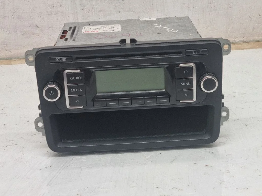 Radio, odtwarzacz CD/DVD, nawigacja VWZAZ1H7056578