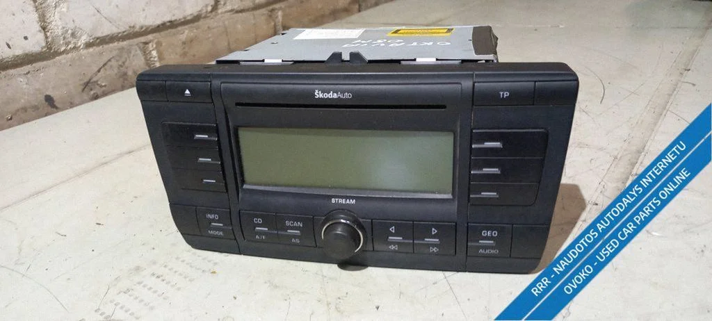 Radio, odtwarzacz CD/DVD, nawigacja 1Z0035161A
