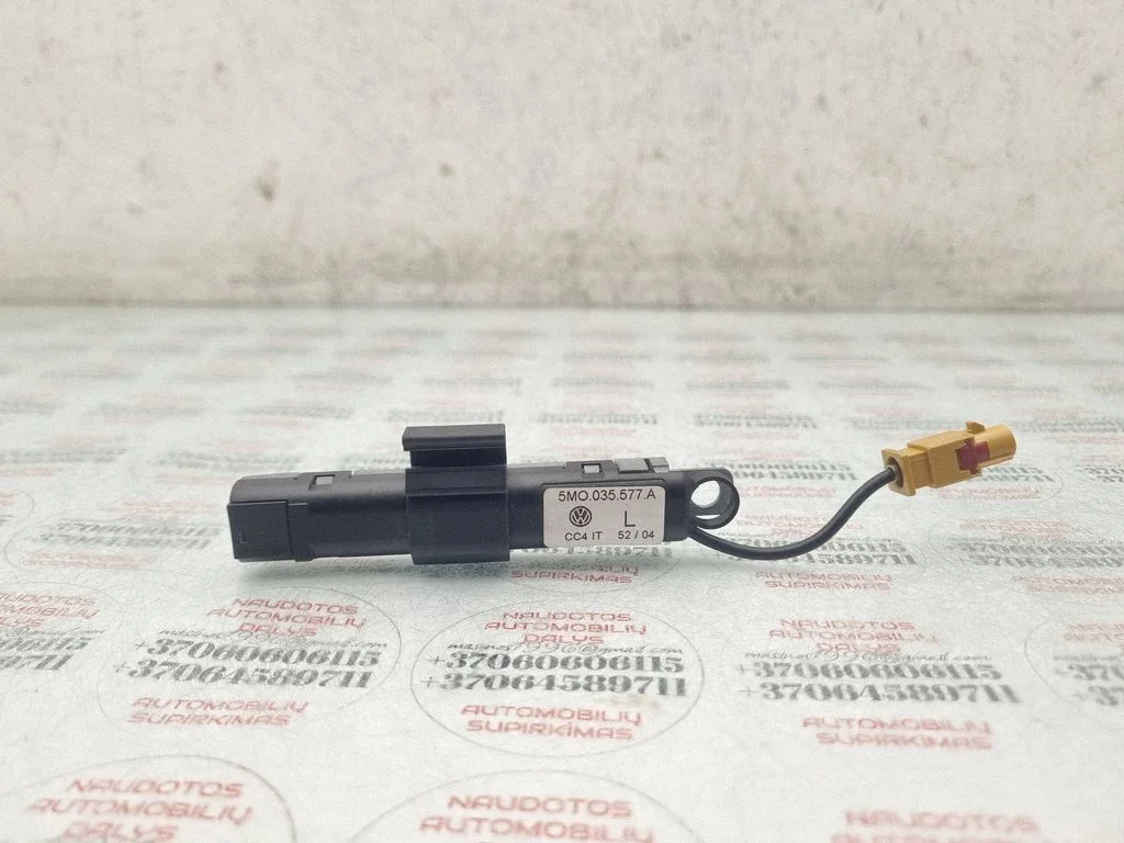 Antenas pastiprinātājs 5M0035577A