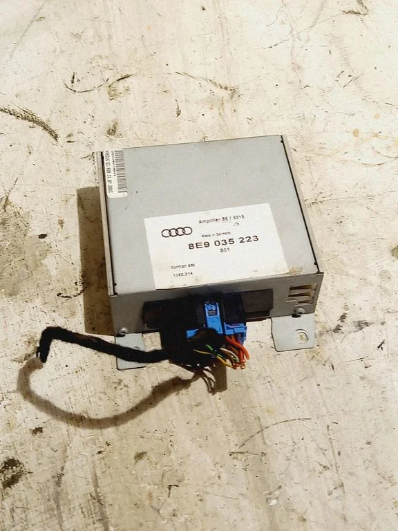 Sound amplifier 8E9035223