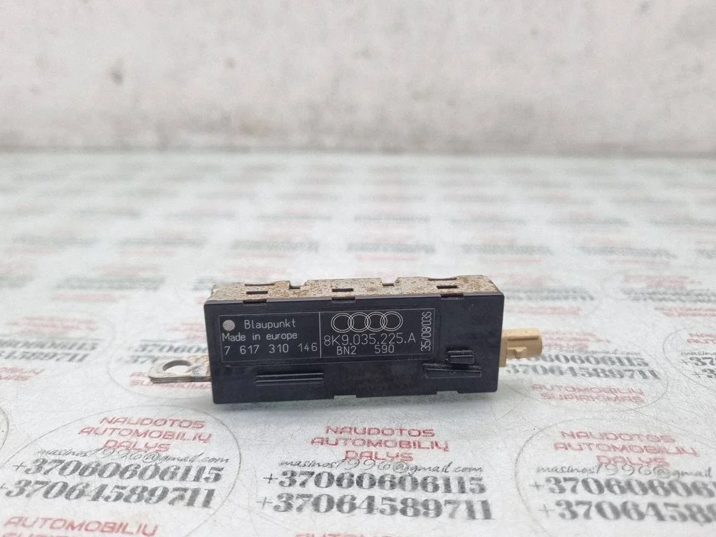 Aerial antenna amplifier – Audi A4 Allroad B8 (2008-2016)