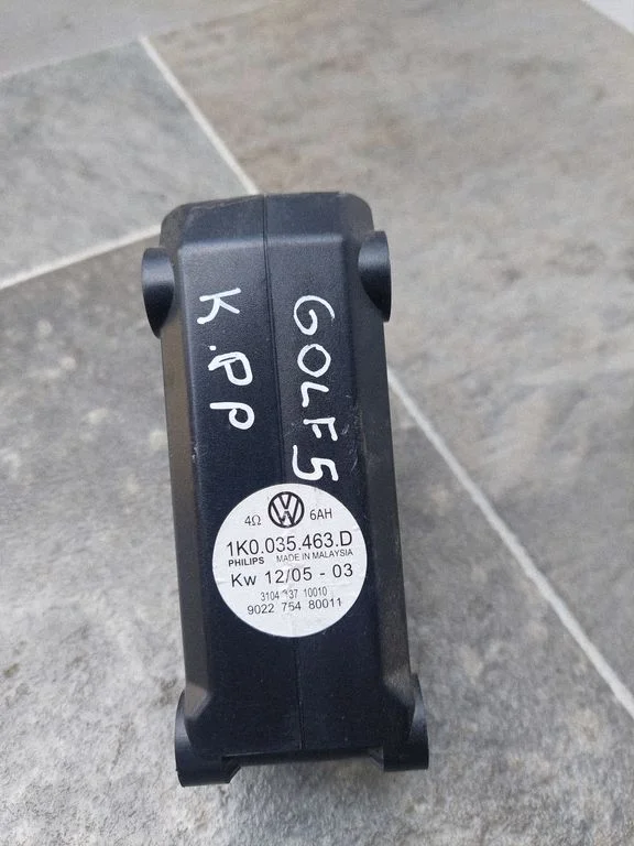 Sound amplifier – Volkswagen Golf Plus (2005-2013)