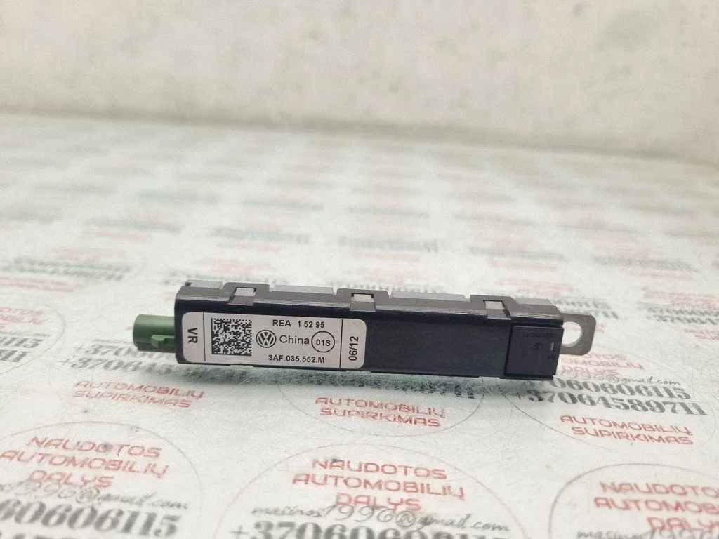 Antenas pastiprinātājs 3AF035552M