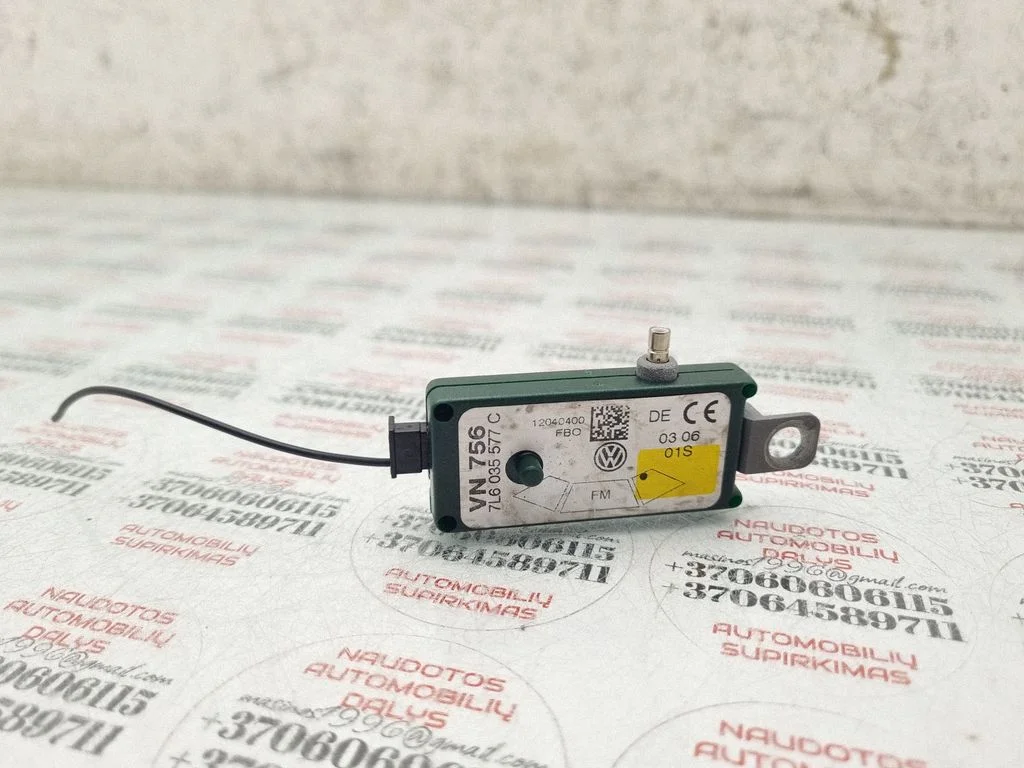 Antenas pastiprinātājs 7L6035577C