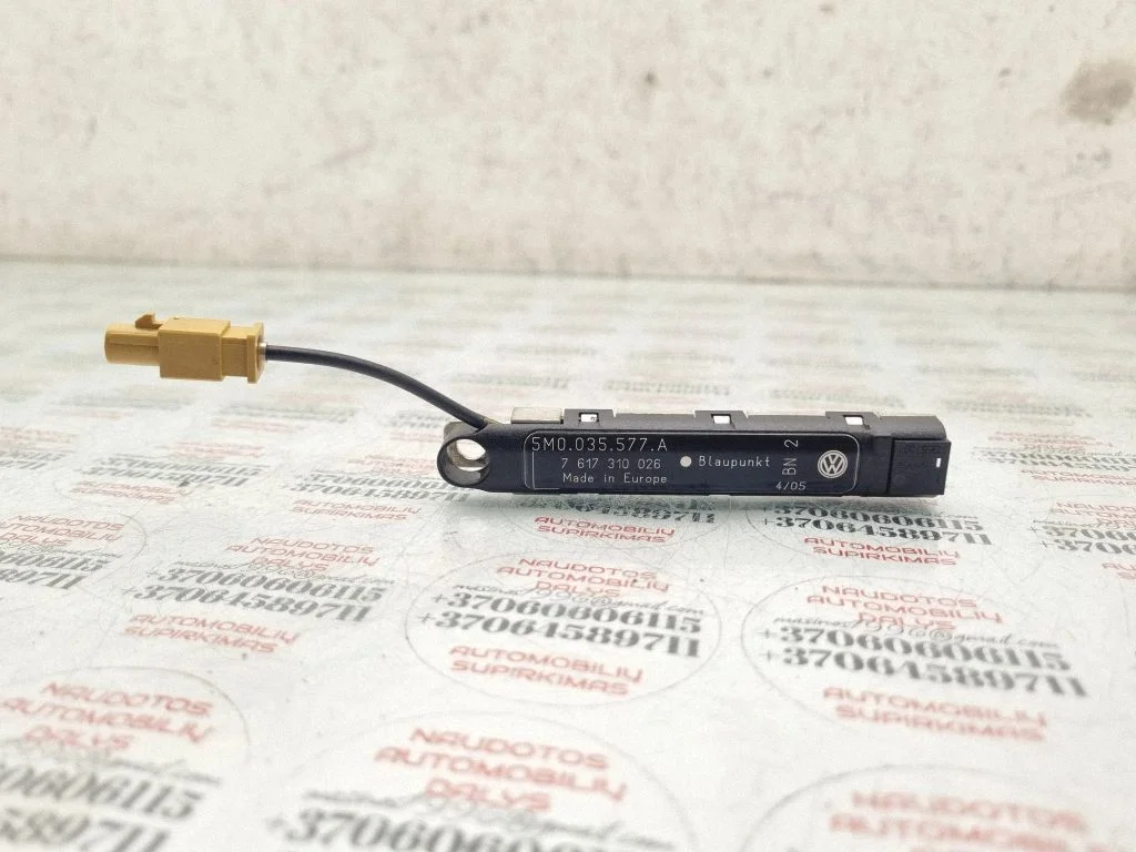 Antenas pastiprinātājs 5M0035577A