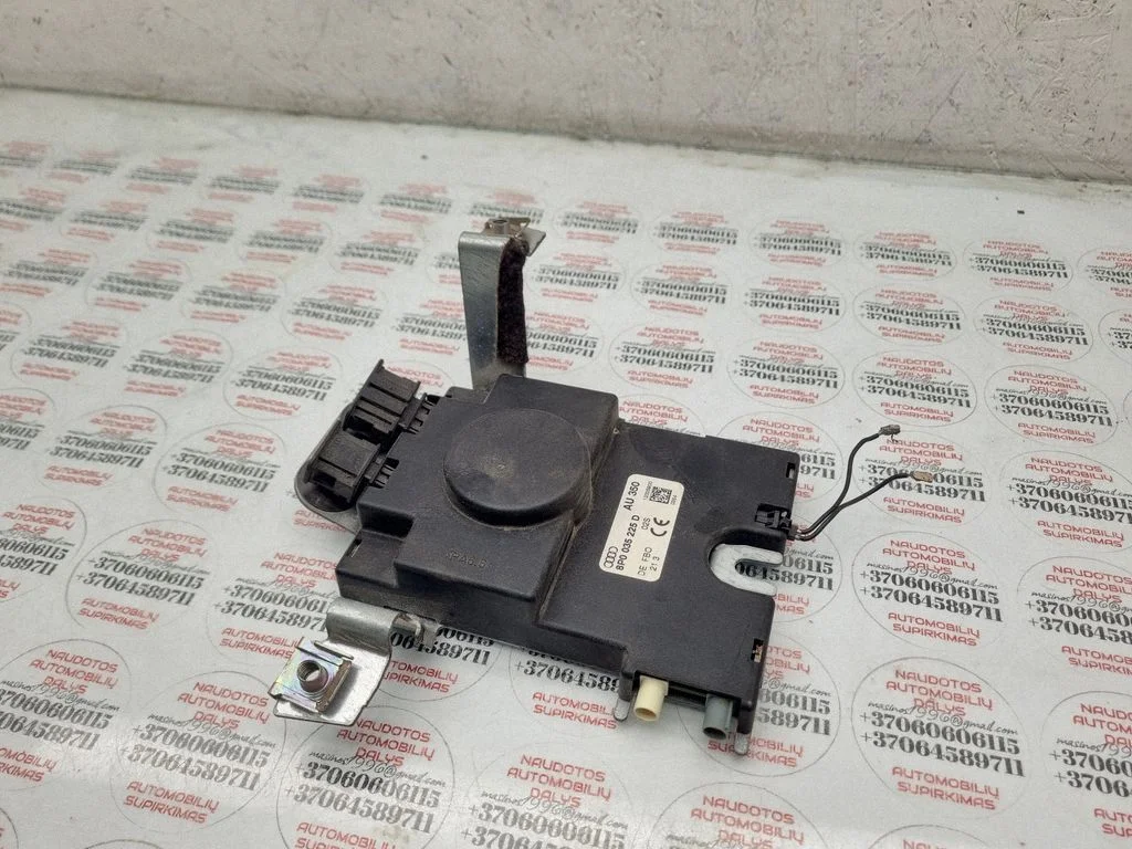 Wzmacniacz antenowy – Audi A3 S3 8P (2003-2012)