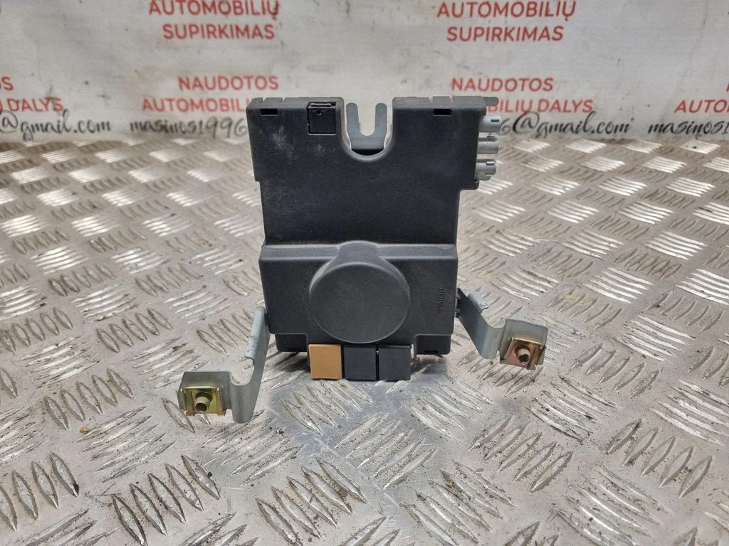 Wzmacniacz antenowy – Audi A3 S3 8P (2003-2012)