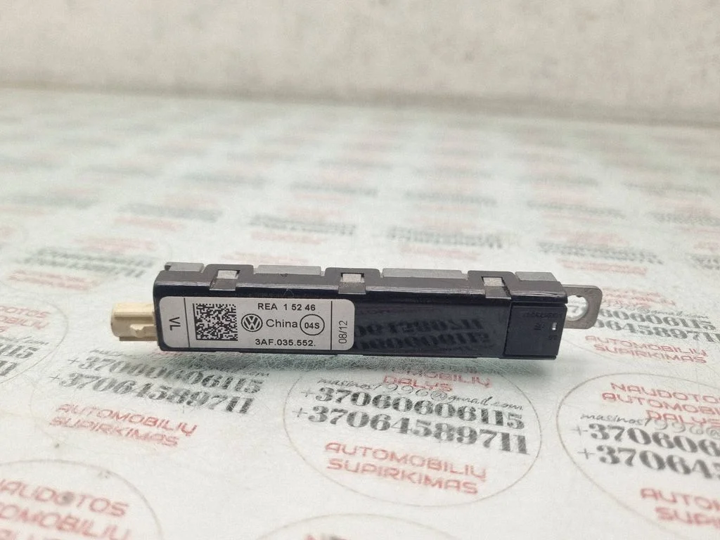 Antenas pastiprinātājs 3AF035552