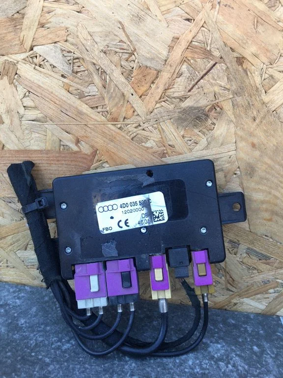 Aerial antenna amplifier 4D0035530C