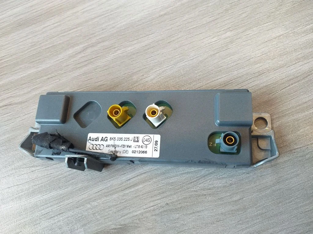Antenni võimendi 8K5035225J