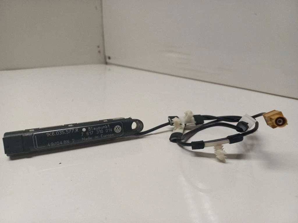 Aerial antenna amplifier 1K6035577R