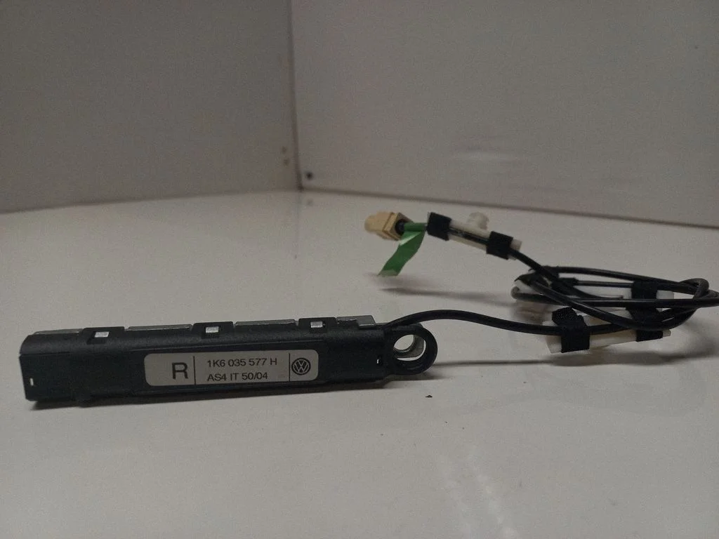 Aerial antenna amplifier 1K6035577H