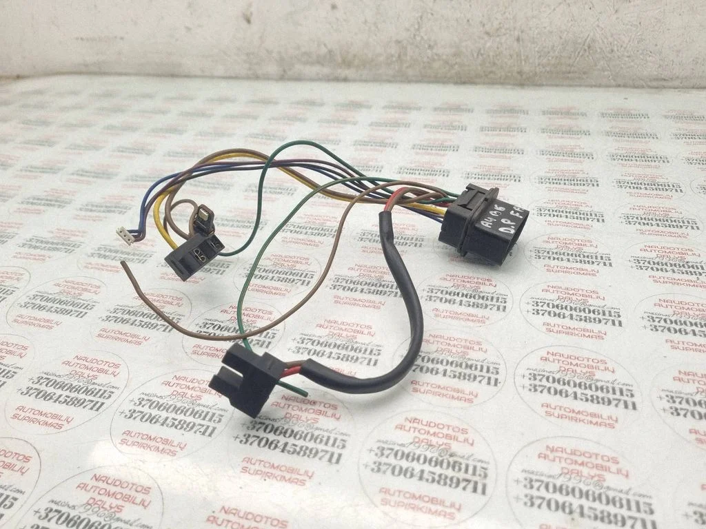 Esitule(de) juhtmestik – Audi A4 S4 B6 8E 8H (2001-2005)