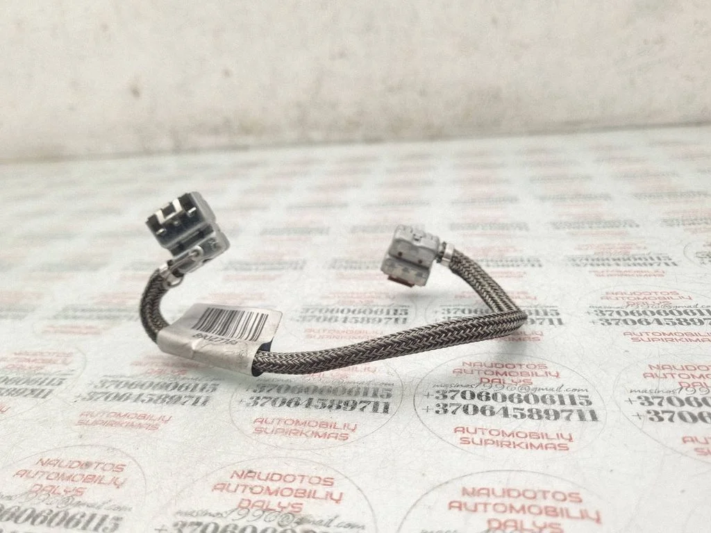 Esitule(de) juhtmestik – Volkswagen Touareg I (2002-2010)
