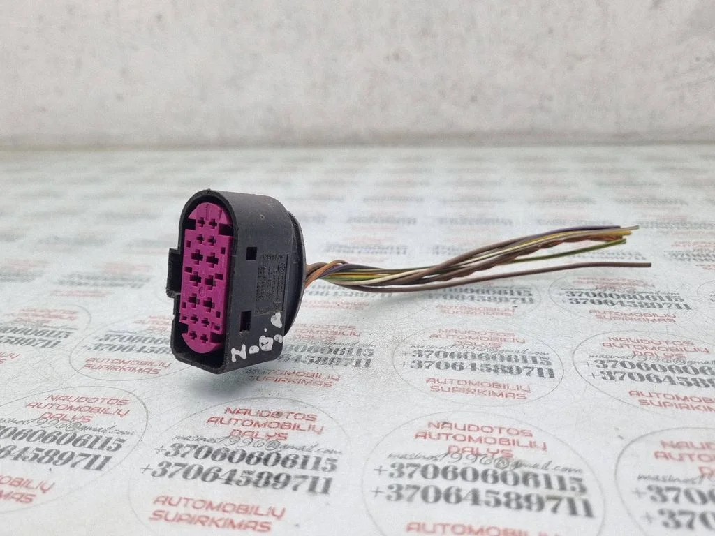 Esitule(de) juhtmestik – Audi Q7 4L (2005-2015)