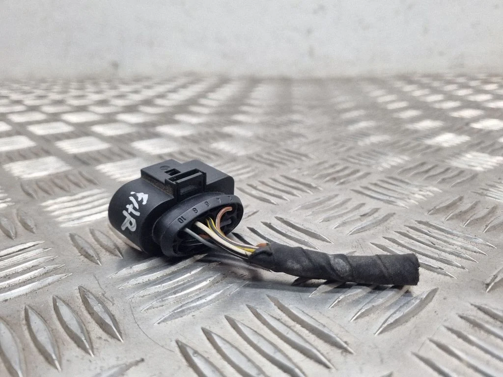 Esitule(de) juhtmestik – Volkswagen Golf Plus (2005-2013)