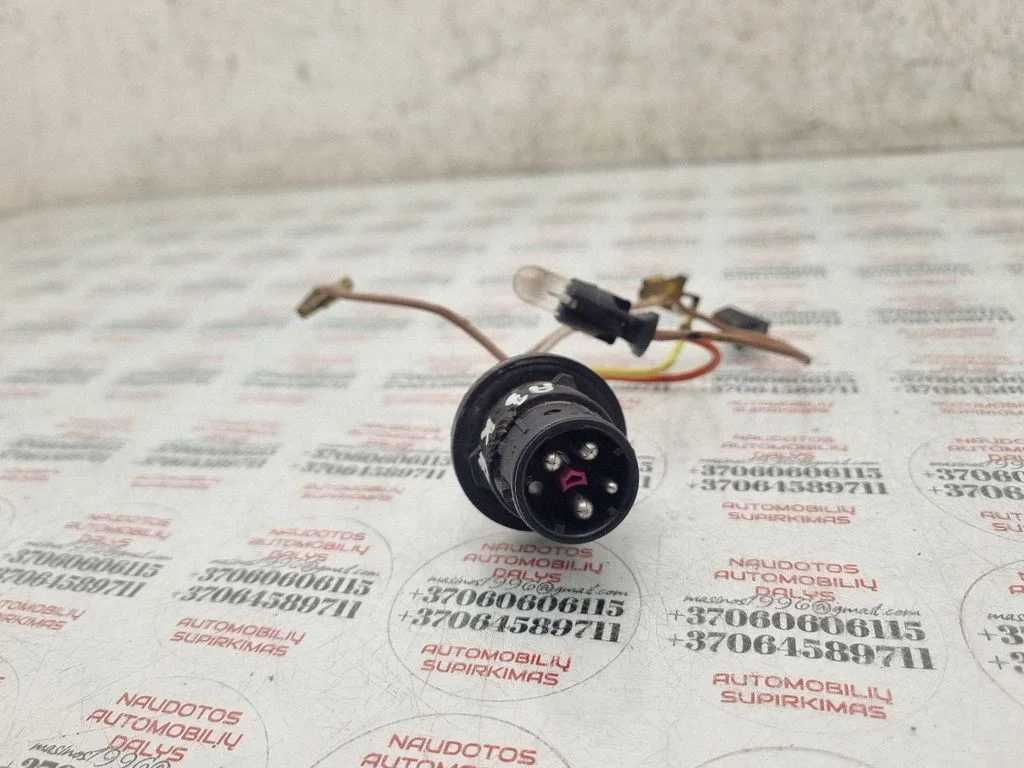 Esitule(de) juhtmestik – Audi A3 S3 8L (1996-2003)