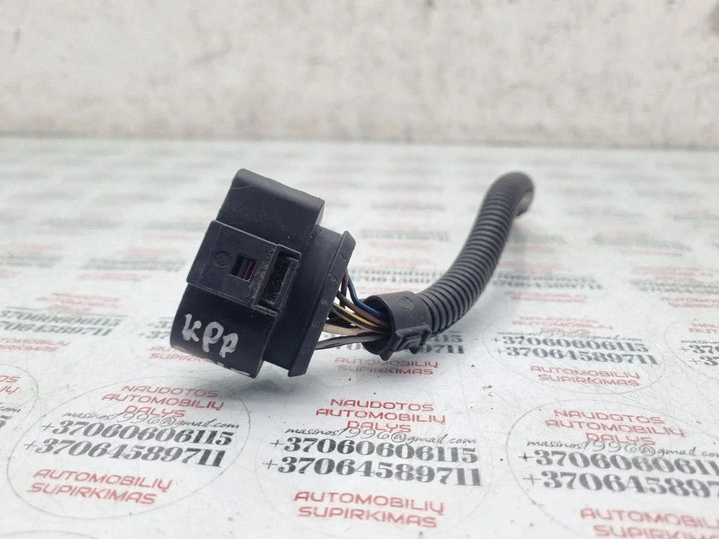 Esitule(de) juhtmestik – Volkswagen Golf Plus (2005-2013)