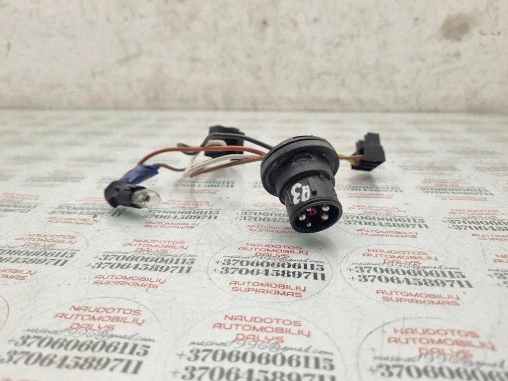 Esitule(de) juhtmestik – Audi A3 S3 8L (1996-2003)