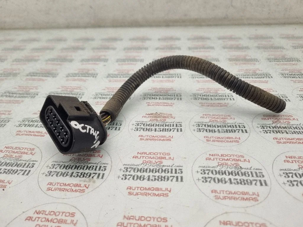 Esitule(de) juhtmestik – Skoda Octavia Mk2 (1Z) (2004-2013)