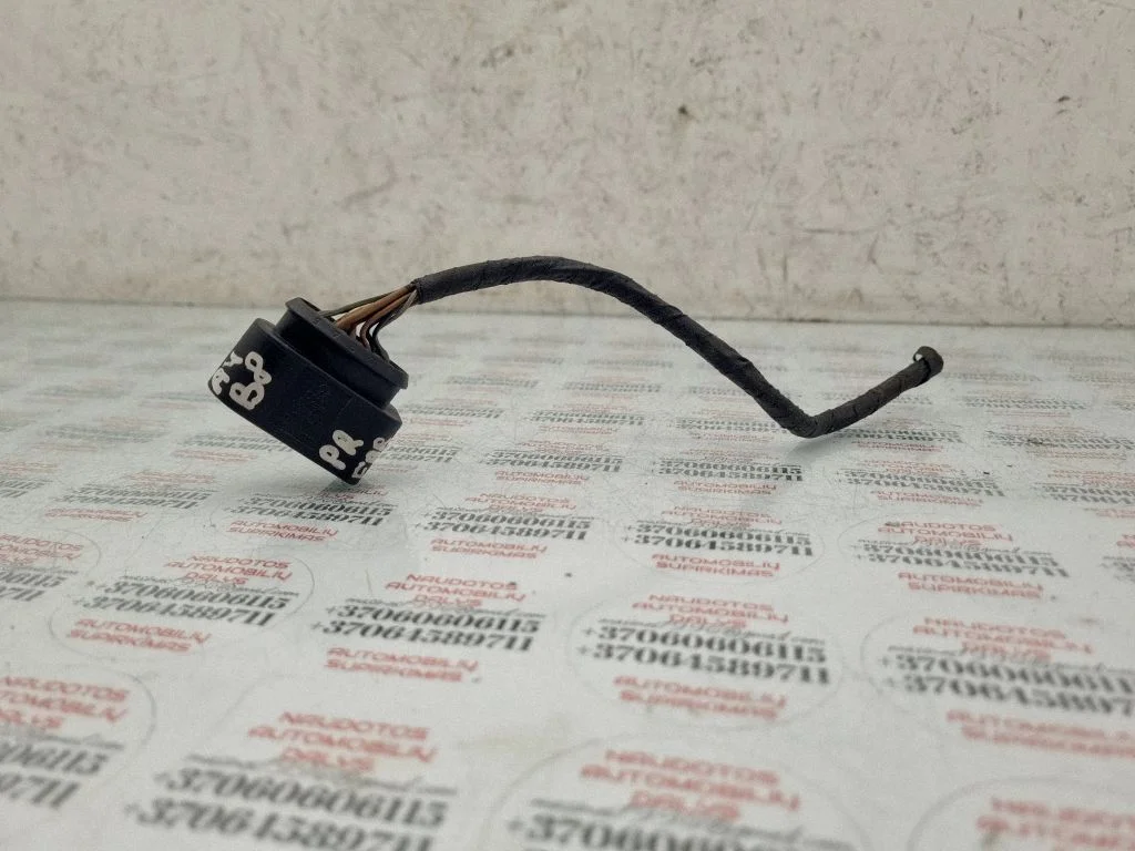 Esitule(de) juhtmestik – Audi A4 Allroad B8 (2008-2016)