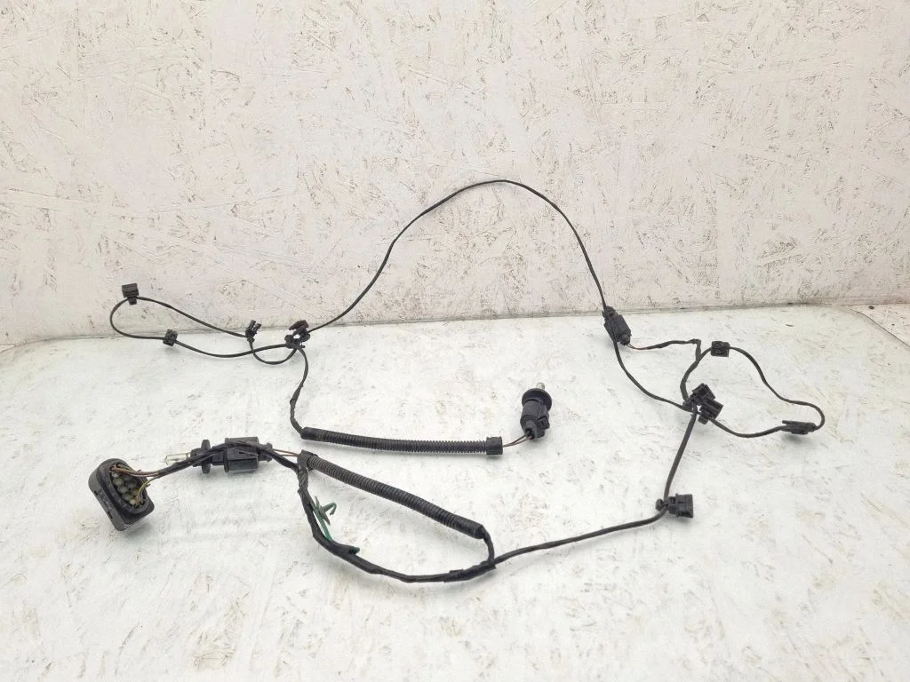 Esitule(de) juhtmestik – Volkswagen Passat B6 (2005-2010)