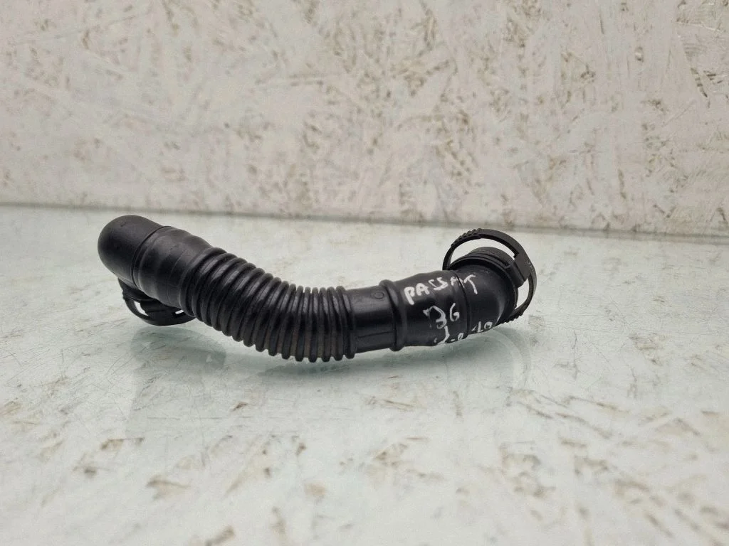Breather/breather pipe/hose – Volkswagen Passat CC (2008-2016)