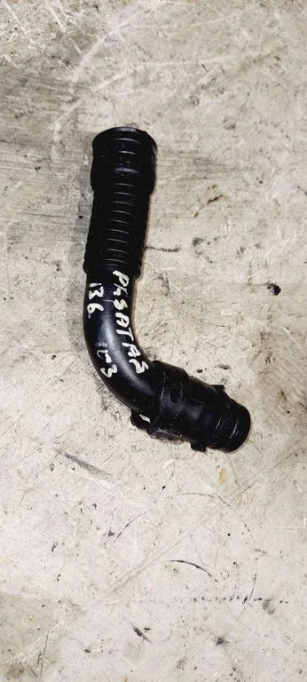 Breather/breather pipe/hose – Volkswagen Passat CC (2008-2016)