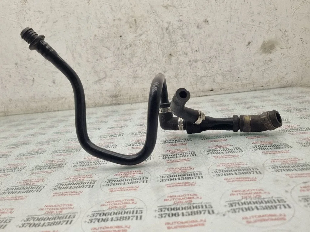Vacuum line/pipe/hose 058133753B