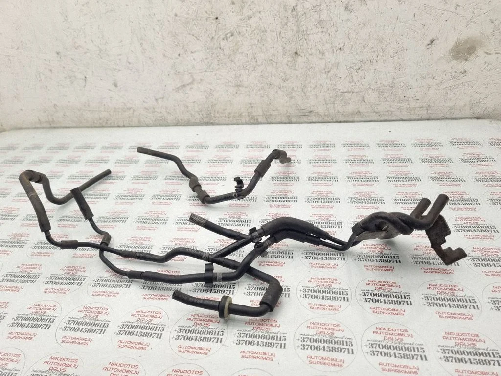 Vacuum line/pipe/hose 03L131529D
