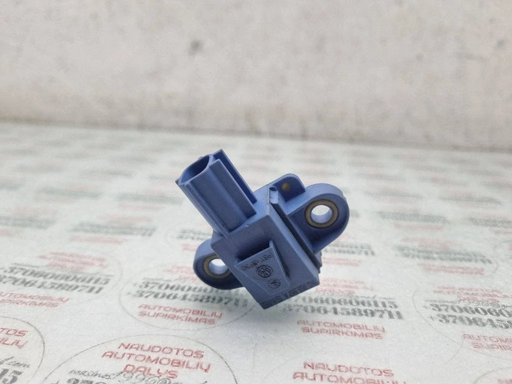Drošības spilvenu trieciena sensors 1K0955557A