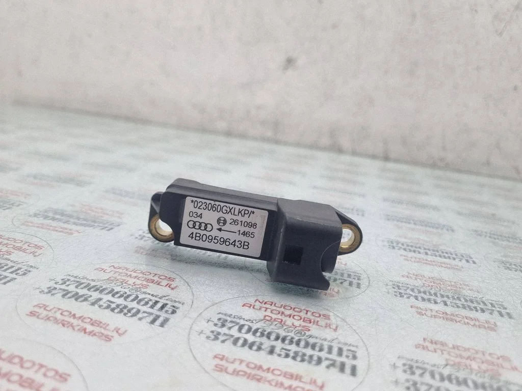 Drošības spilvenu trieciena sensors 4B0959643B