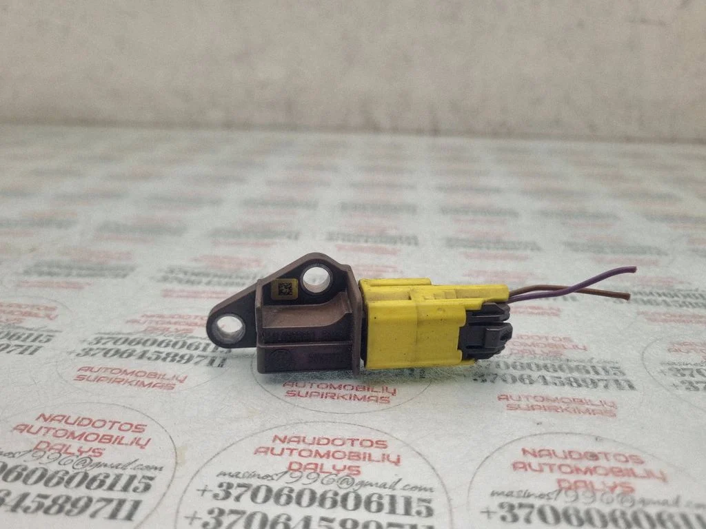 Drošības spilvenu trieciena sensors 4L0959651