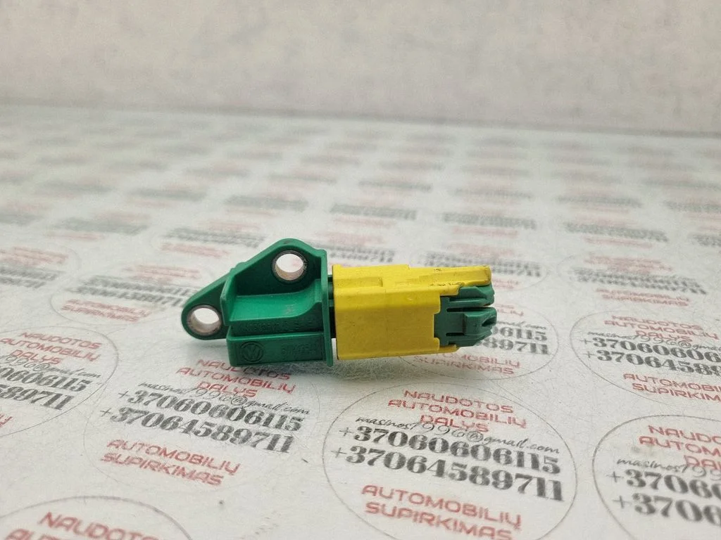 Drošības spilvenu trieciena sensors 1K0909606C