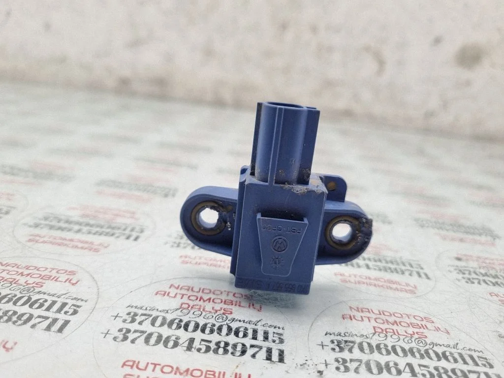 Drošības spilvenu trieciena sensors 1K0955557A