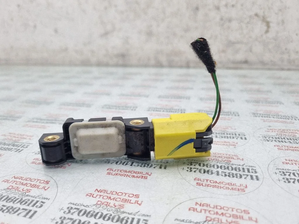 Drošības spilvenu trieciena sensors 7L0909606B