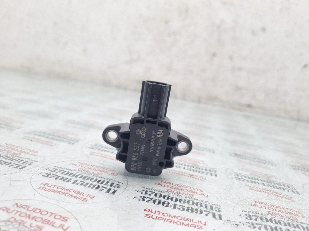 Airbag deployment crash/impact sensor 8P0955557