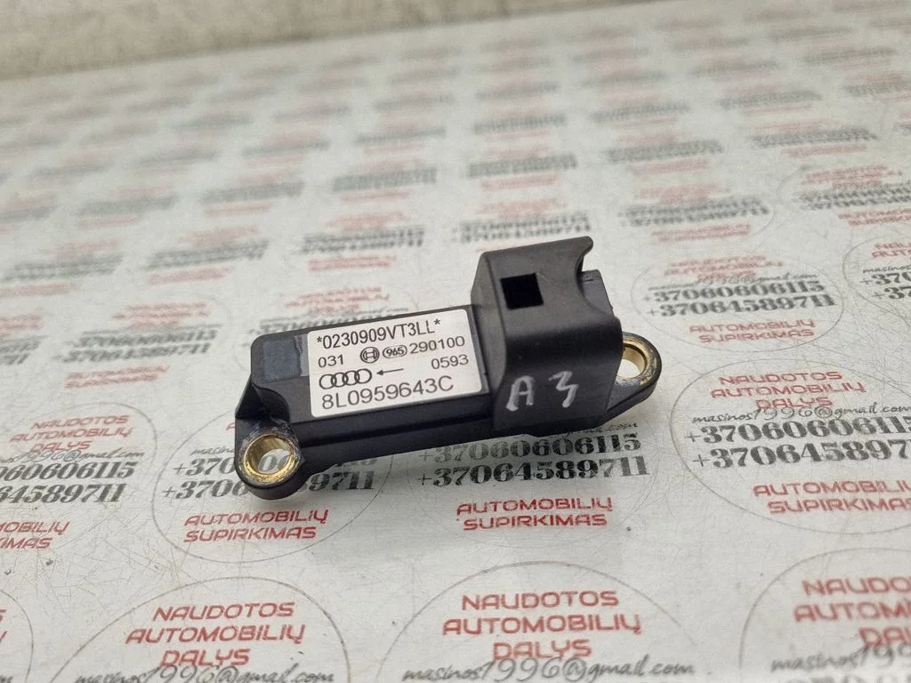 Airbag deployment crash/impact sensor – Audi A3 S3 8L (1996-2003)