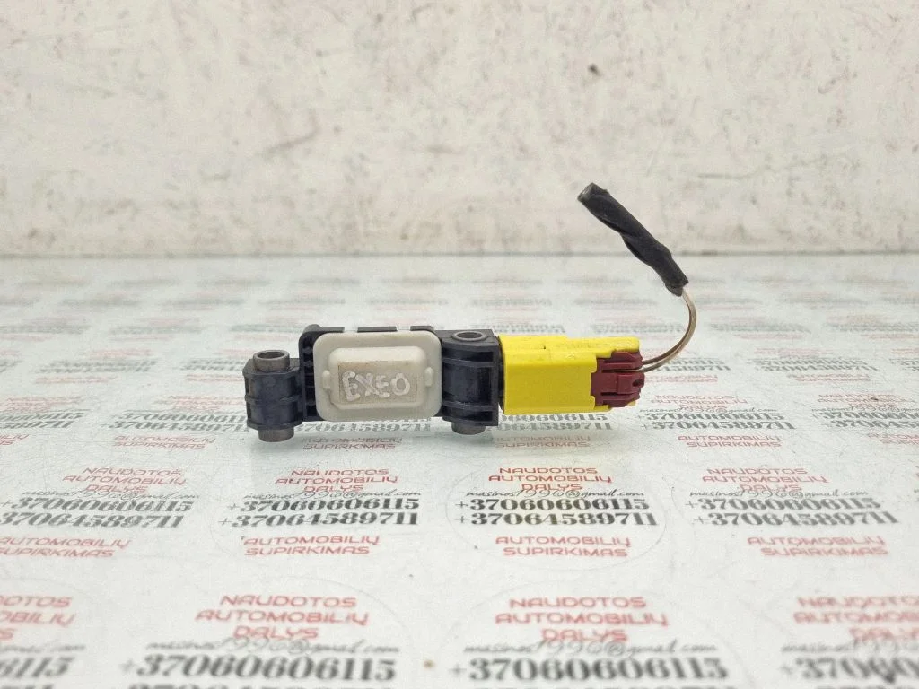 Airbag deployment crash/impact sensor – Seat Exeo (3R) (2008-2013)