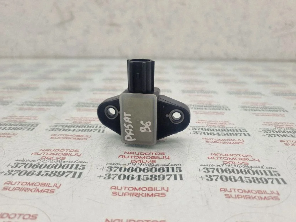 Drošības spilvenu trieciena sensors – Volkswagen Passat CC (2008-2016)