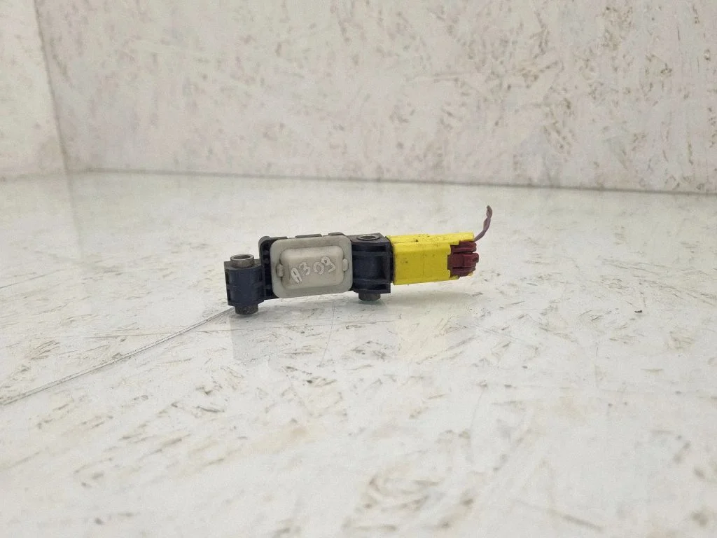Airbag deployment crash/impact sensor 8E0959651A