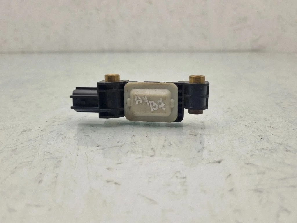 Airbag deployment crash/impact sensor 8E0959643B