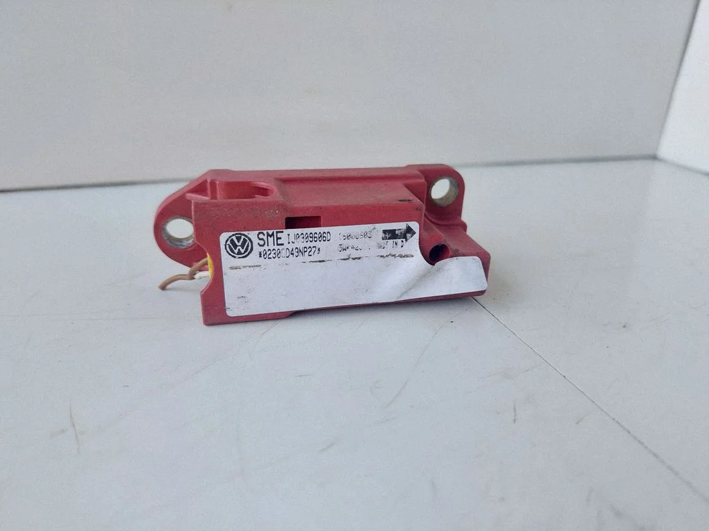 Airbag deployment crash/impact sensor 1J0909606D